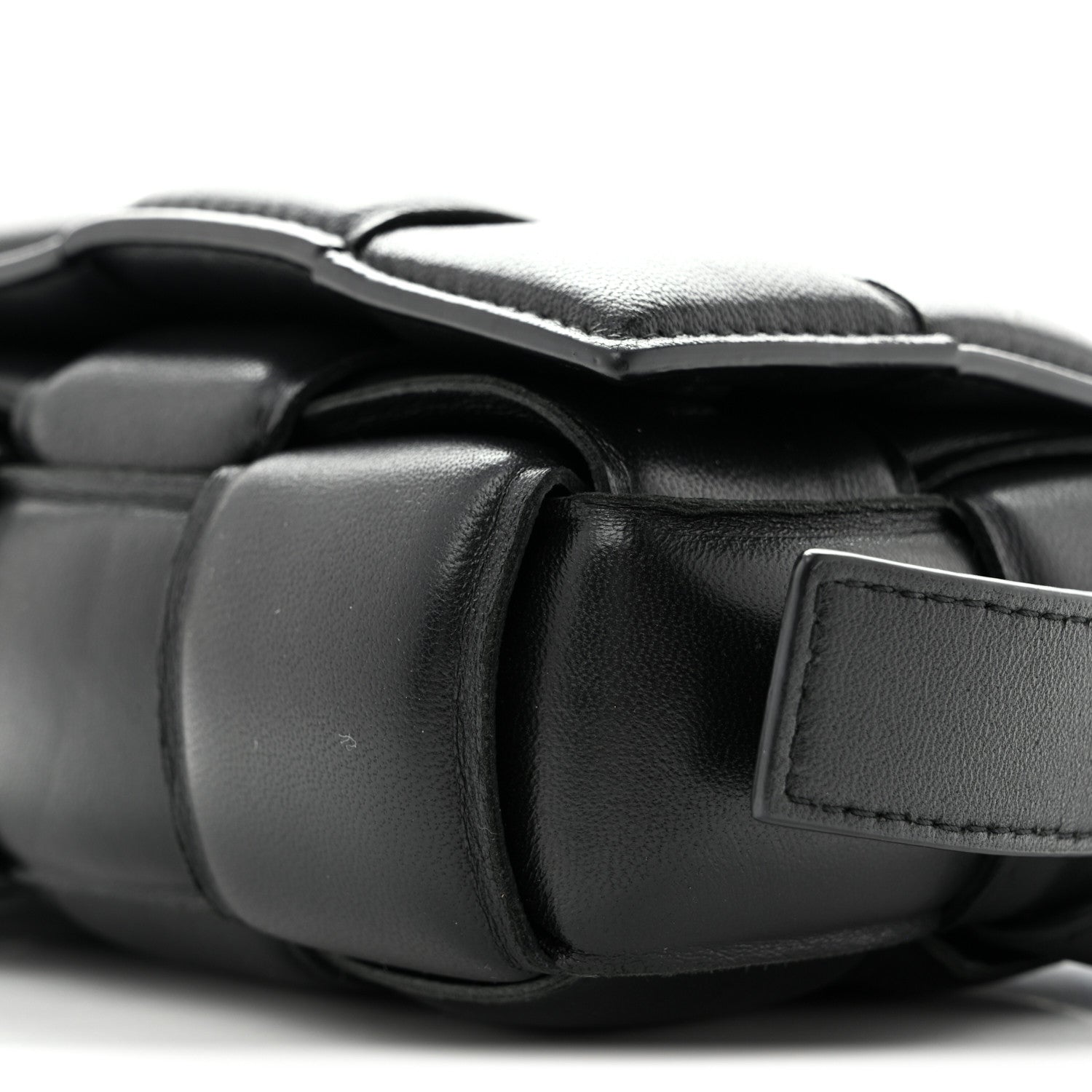 Bottega Veneta Nappa Maxi Intrecciato Padded The Belt Cassette Bag Black 9 of 11