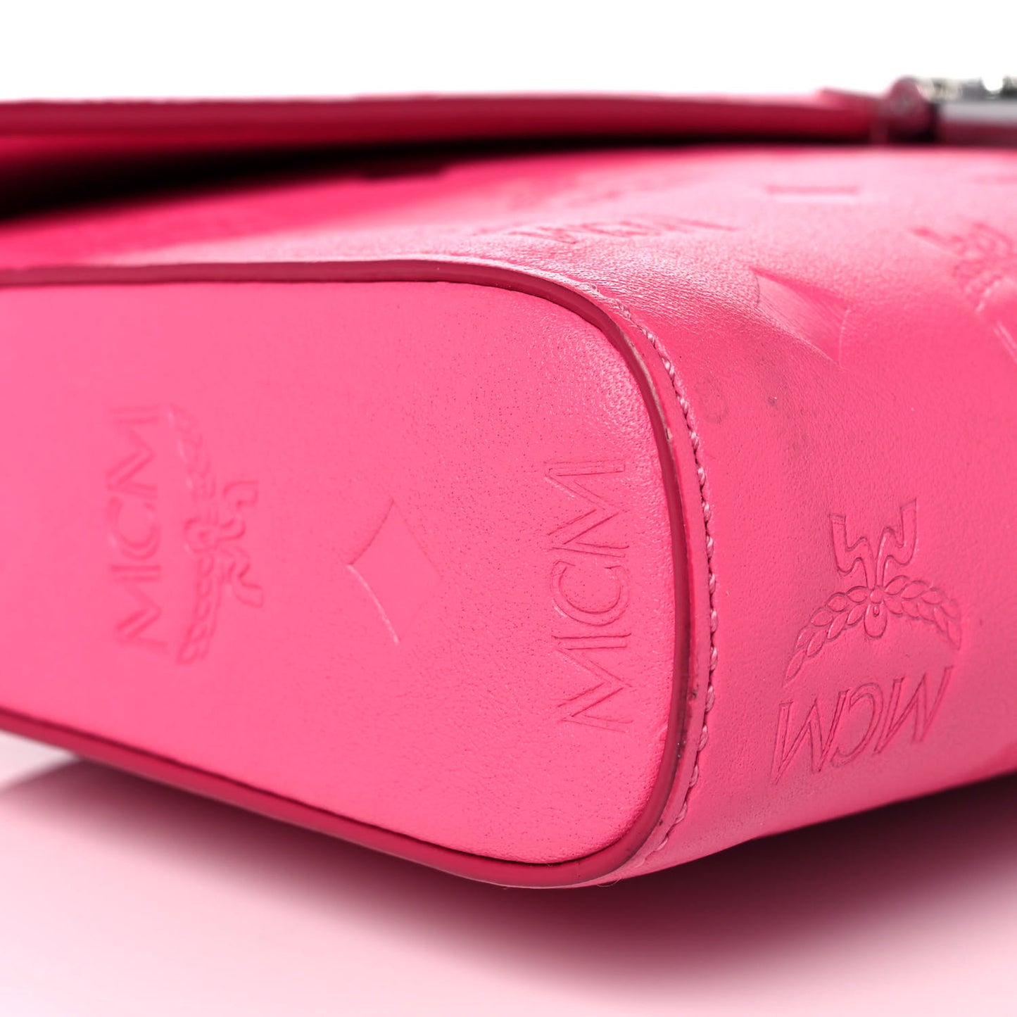 Calfskin Ottomar Large Patricia Wallet On Chain Pink