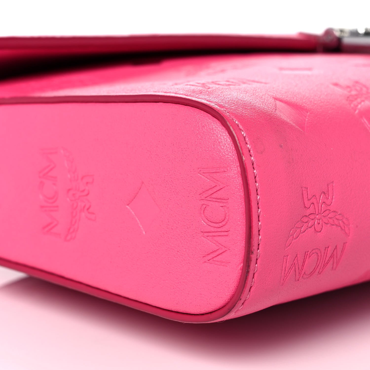 MCM Calfskin Ottomar Large Patricia Wallet On Chain Pink 8 of 11