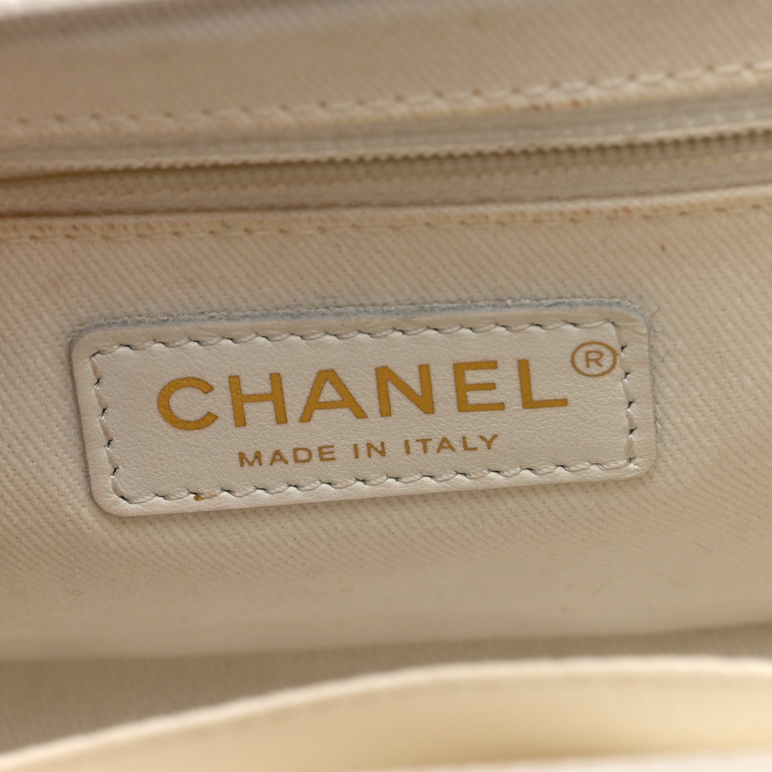 Chanel Caviar Quilted Medium Business Affinity Flap White 6 of 11