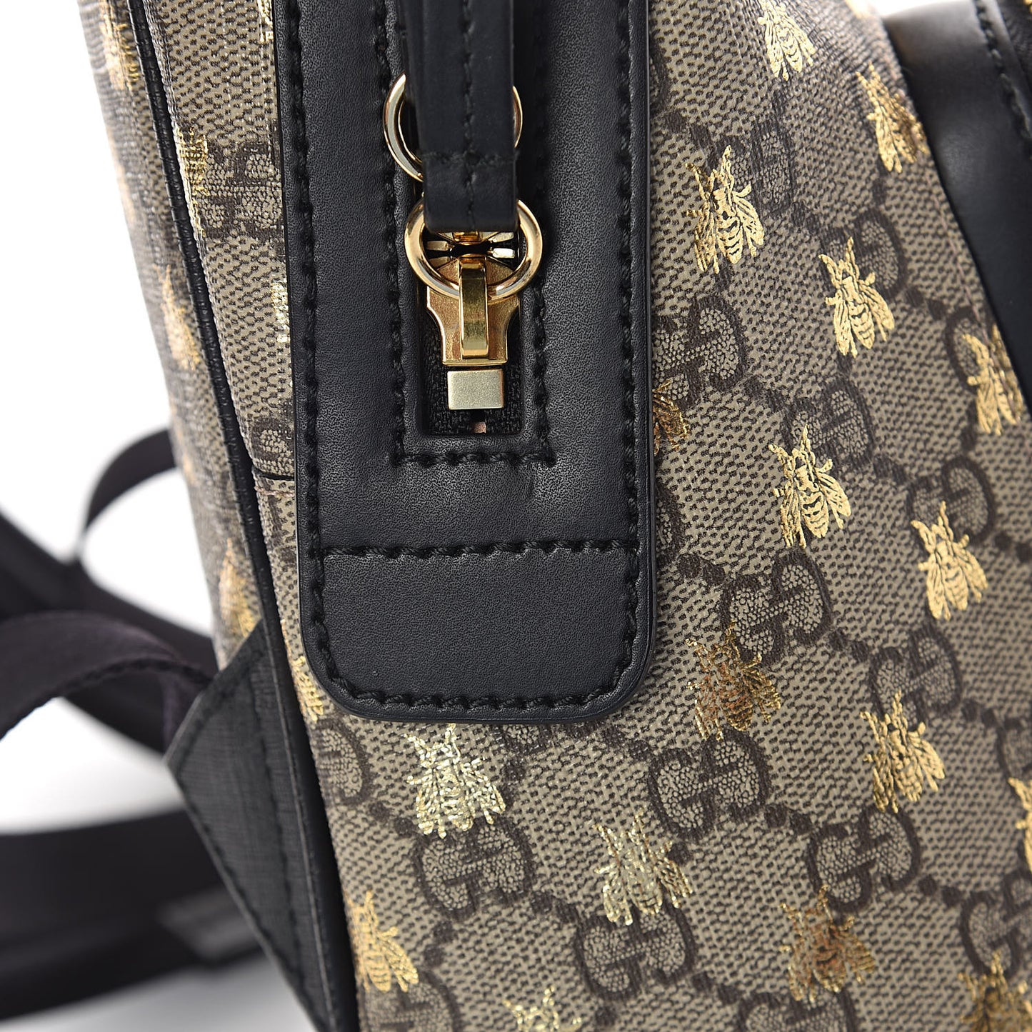 GG Supreme Monogram Bees Print Small Day Backpack Beige Oro Black