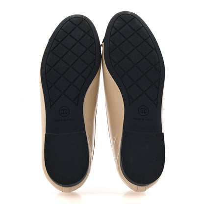 Chanel Goatskin Patent Calfskin Cap Toe CC Ballerina Flats 35.5 Light Beige Navy Blue 6 of 11
