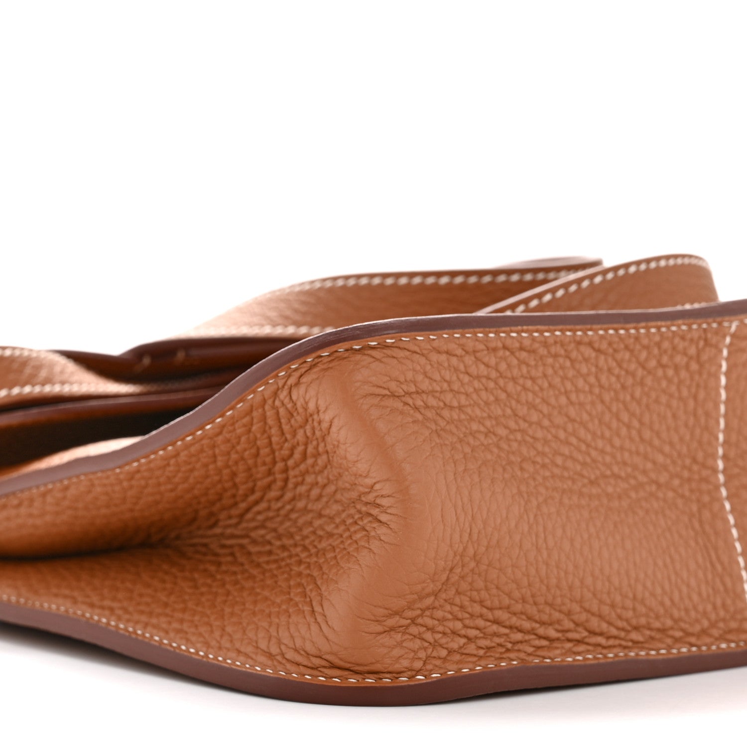 Hermes Taurillon Clemence Halzan 25 Gold 1826166 – FASHIONPHILE