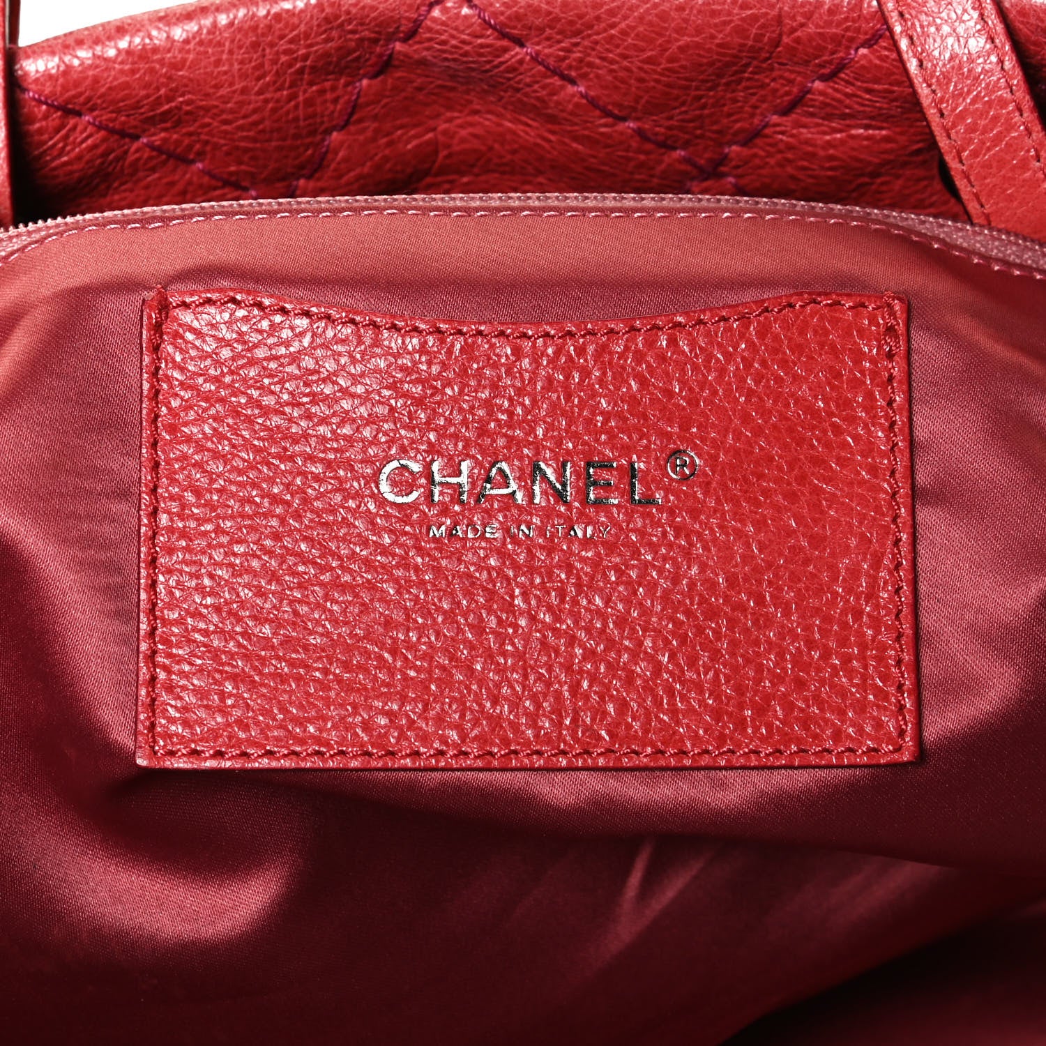 Chanel Glazed Calfskin Large On The Road Tote Red 5 of 9