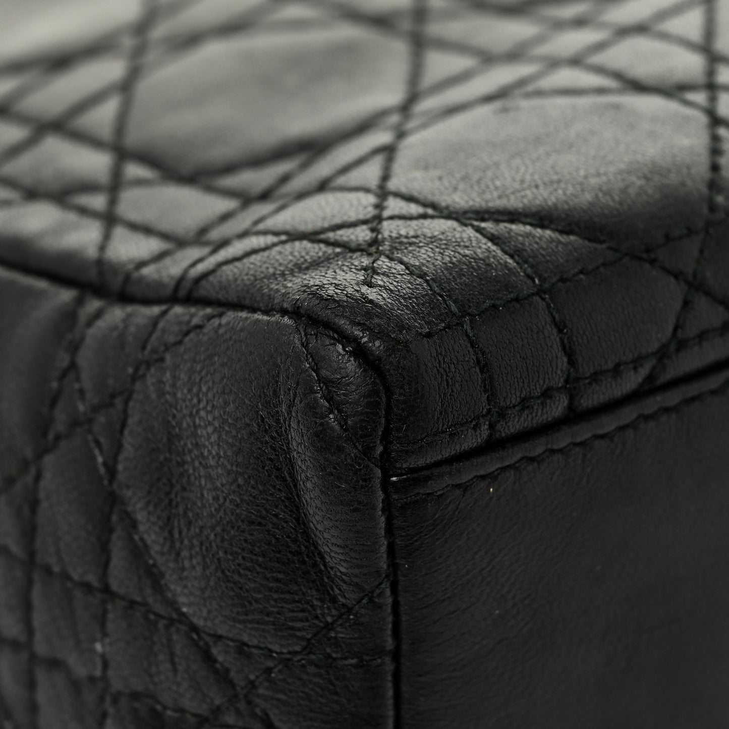 Lambskin Cannage Medium Lady Dior Black