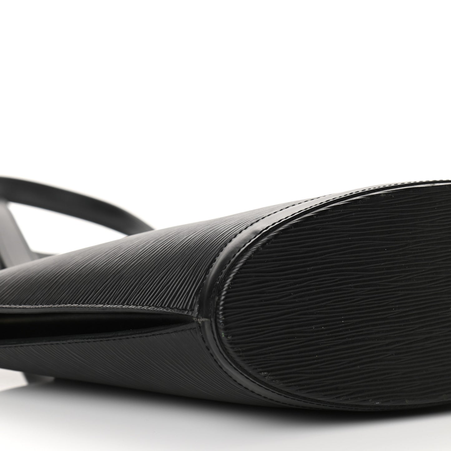 Epi Saint Jacques PM Long Straps Black