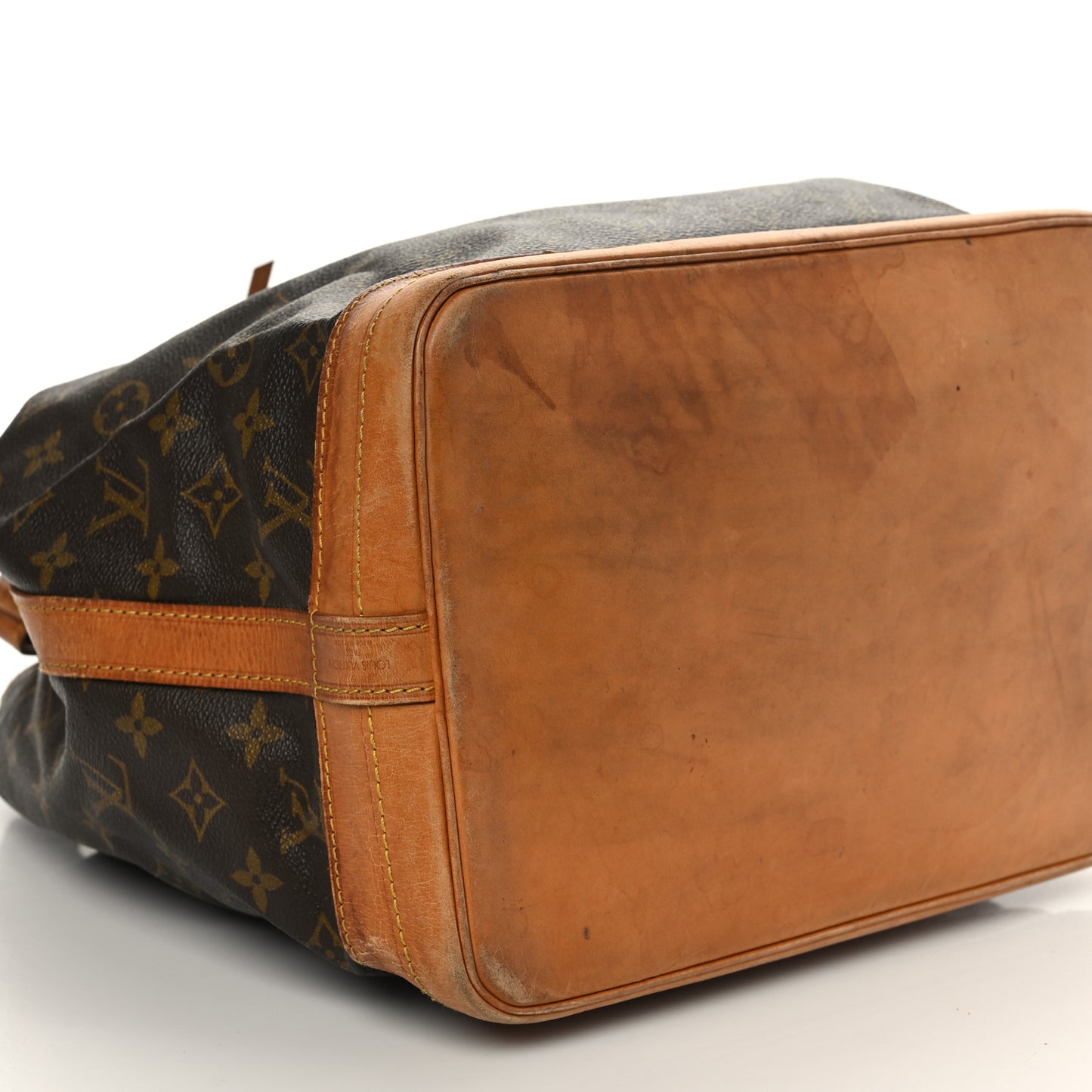 Monogram Noe
