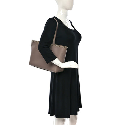 Valentino Garavani Grained Calfskin Small Rockstud Shoulder Tote Poudre 2 of 14