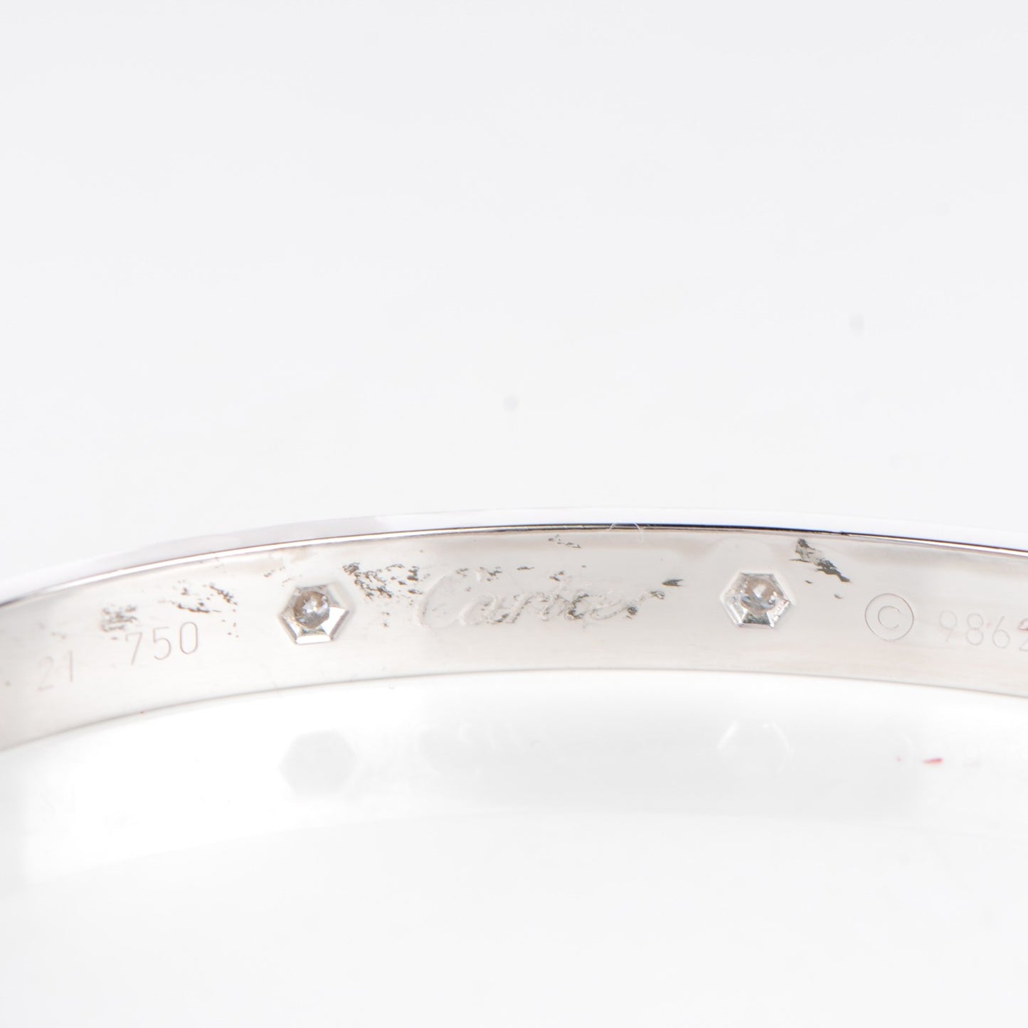 18K White Gold 10 Diamond LOVE Bracelet 21