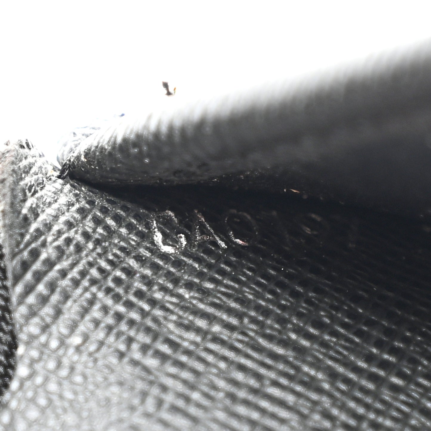 Taiga Vertical Zippy Wallet Ardoise