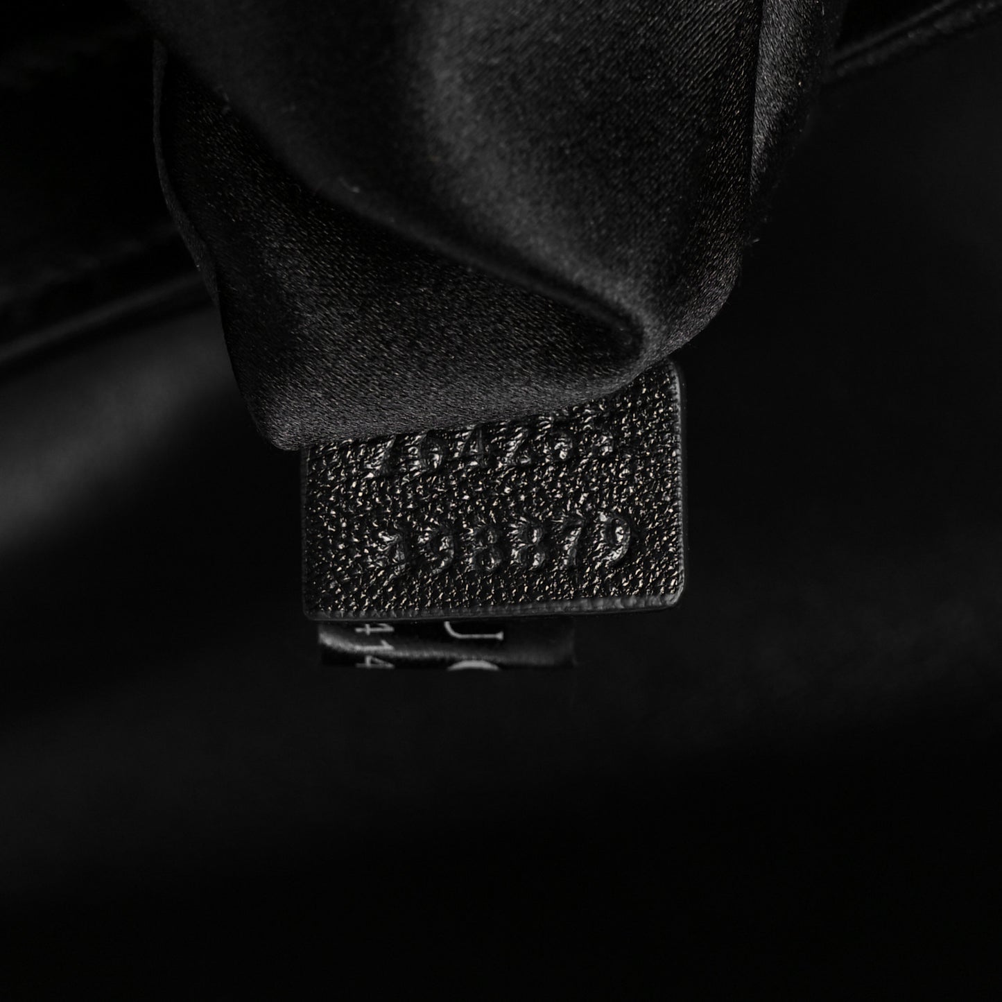 Nappa Vertical Matelasse Medium Maxi Horsebit Chain Shoulder Bag Black