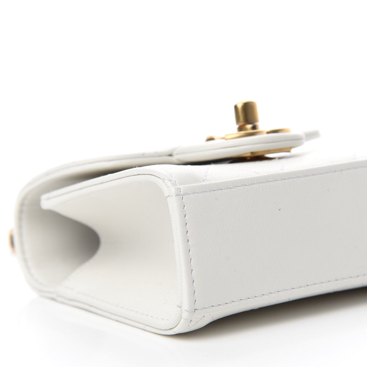Goatskin Chic Pearls Clutch On Chain White