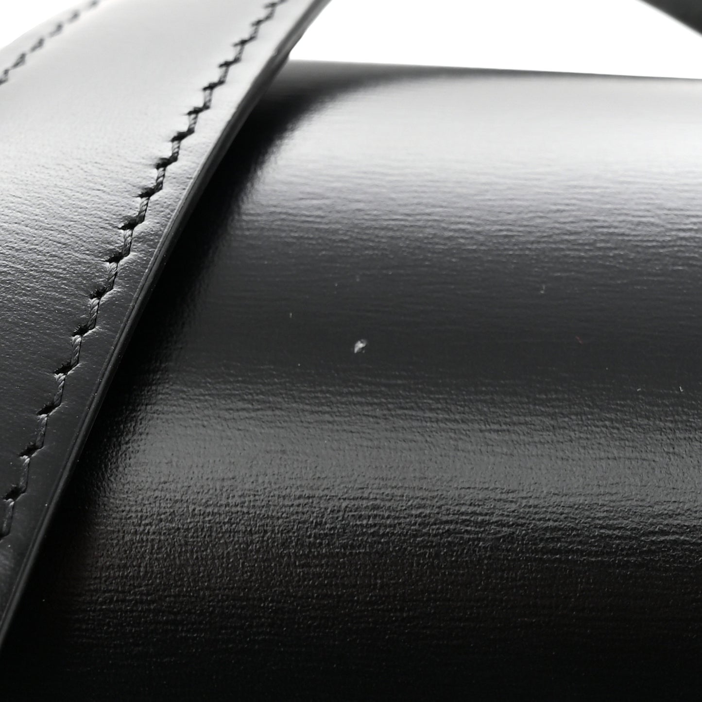 Shiny Calfskin Medium Triomphe Black