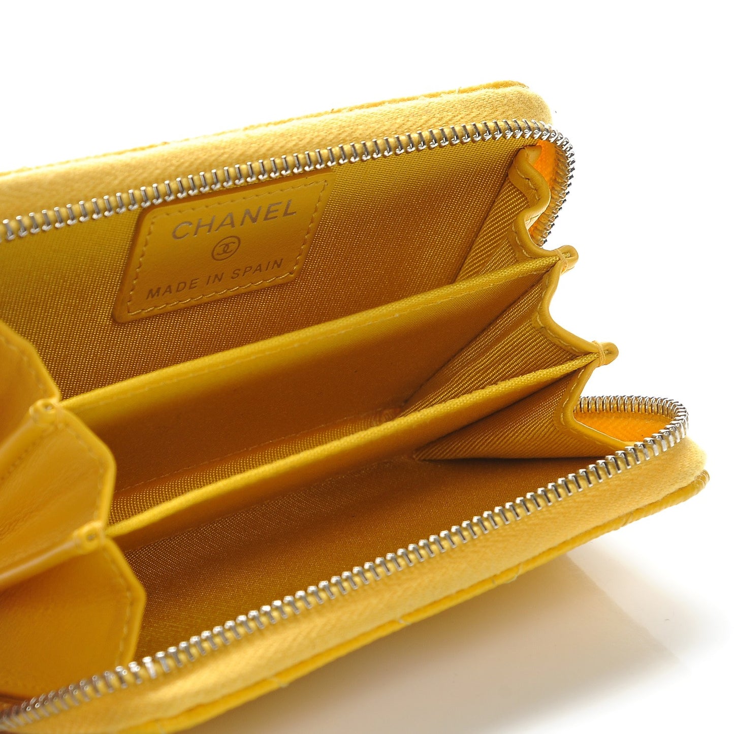 Caviar Chevron Quilted Zip Coin Purse Yellow