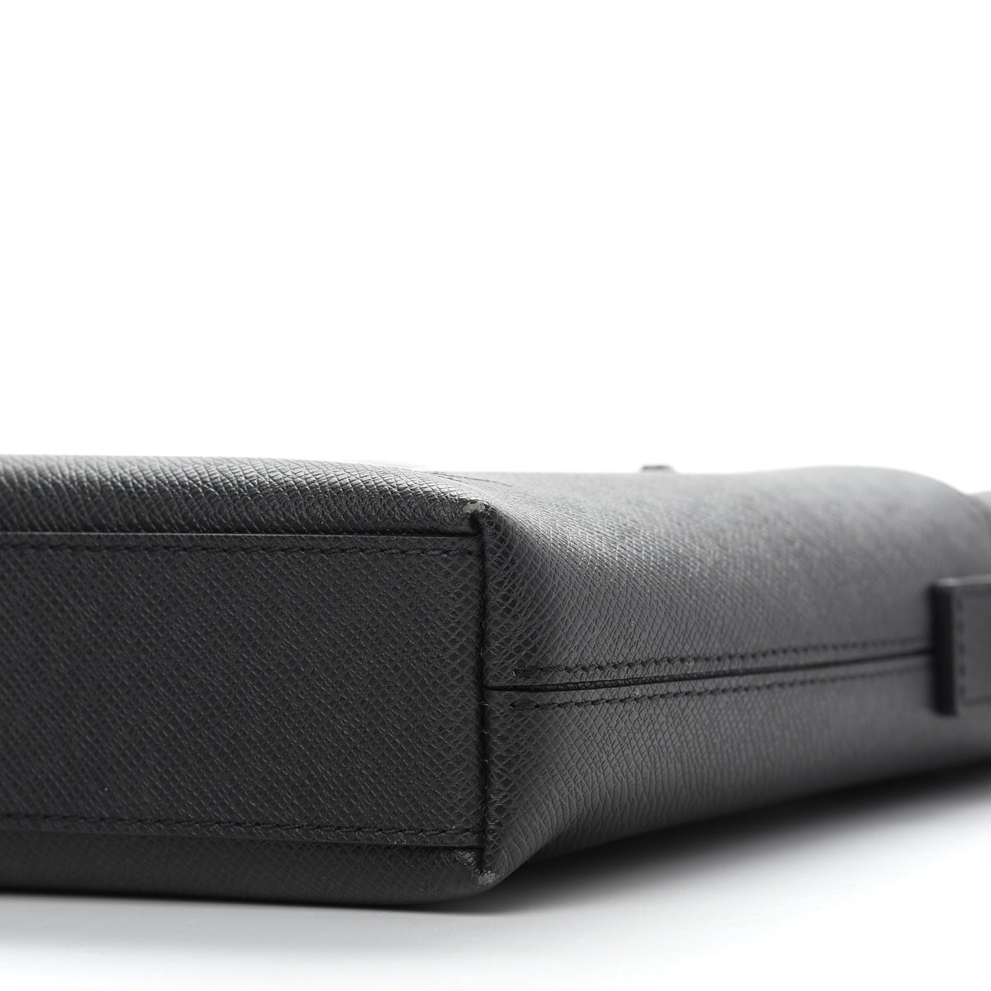 Taiga Grigori PM Messenger Ardoise