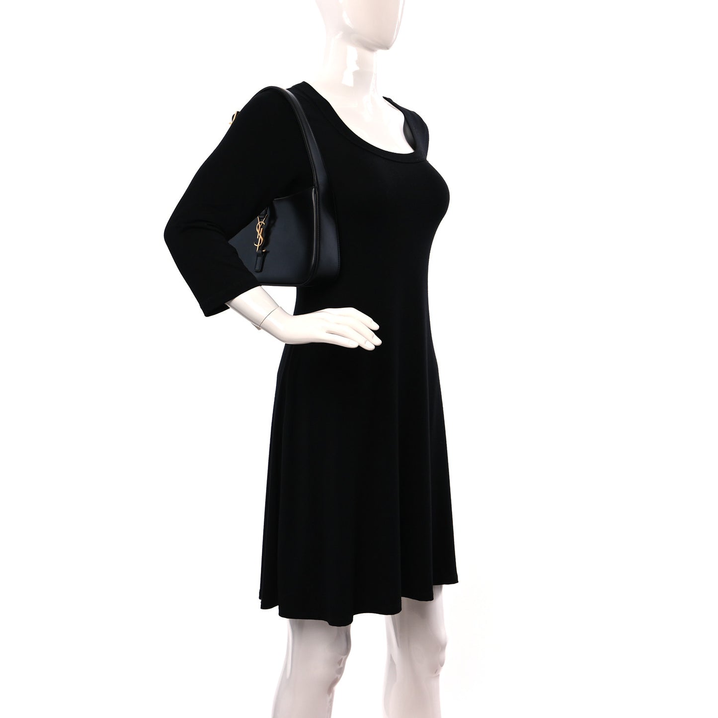 Smooth Calfskin Le 5 A 7 Hobo Black