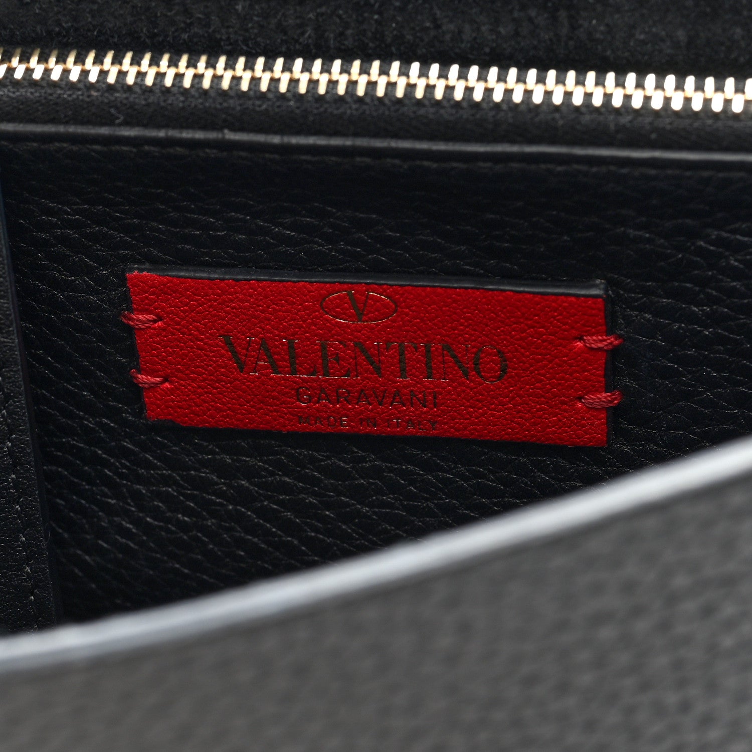 Valentino Garavani Pebbled Calfskin Rockstud Side Slip Crossbody Black 6 of 9