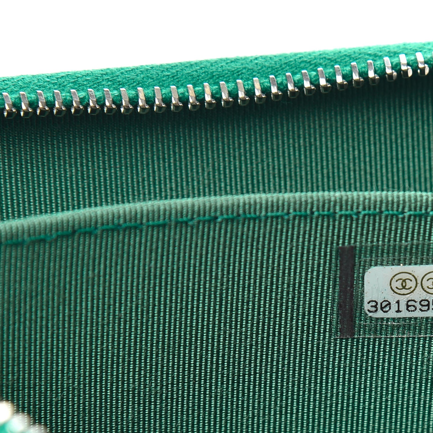 Chanel Caviar Quilted Zip Card Holder Green 6 of 7