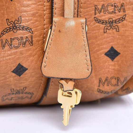 Visetos Medium Essentials Shoulder Bag Cognac