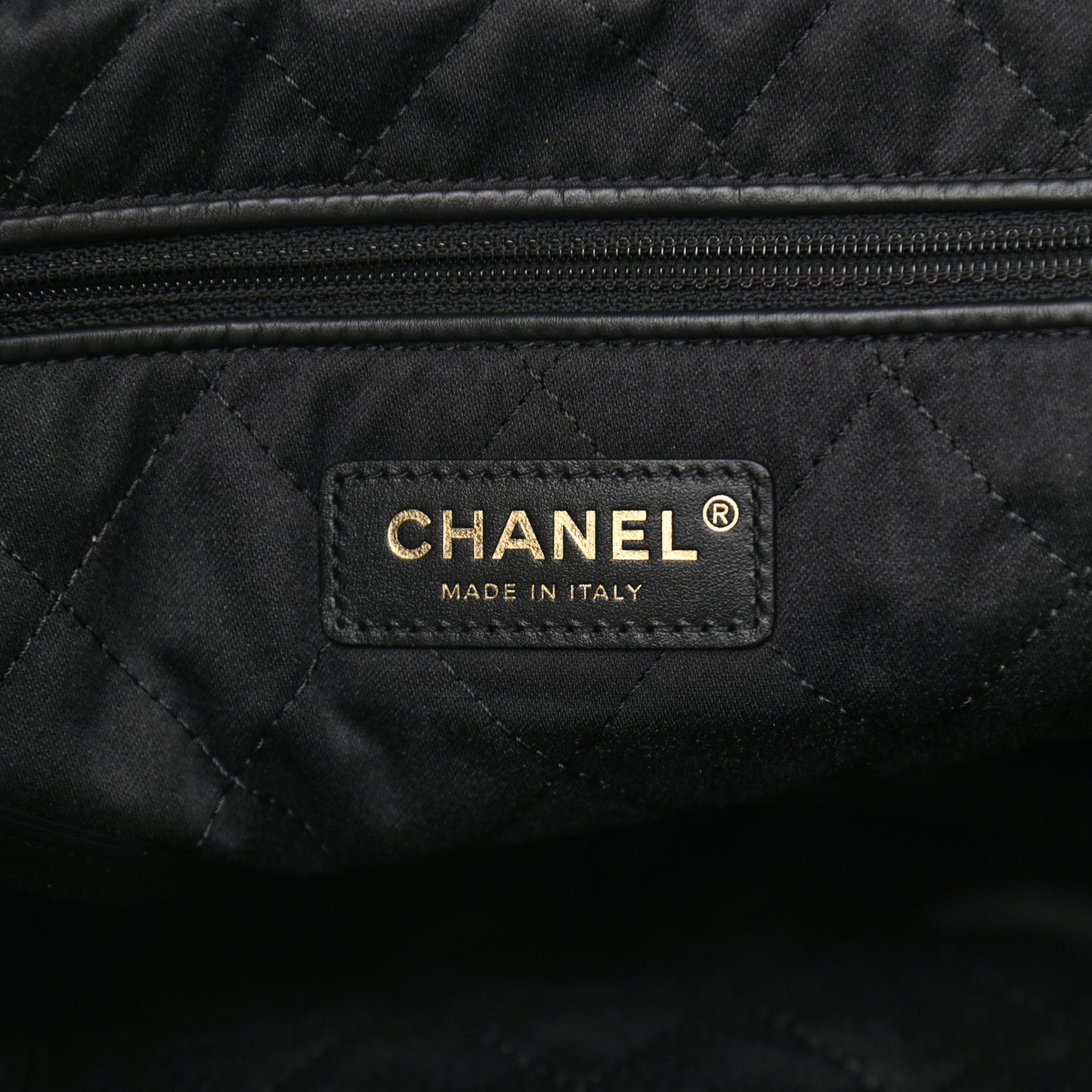 Shiny Calfskin Quilted Small Chanel 22 Black