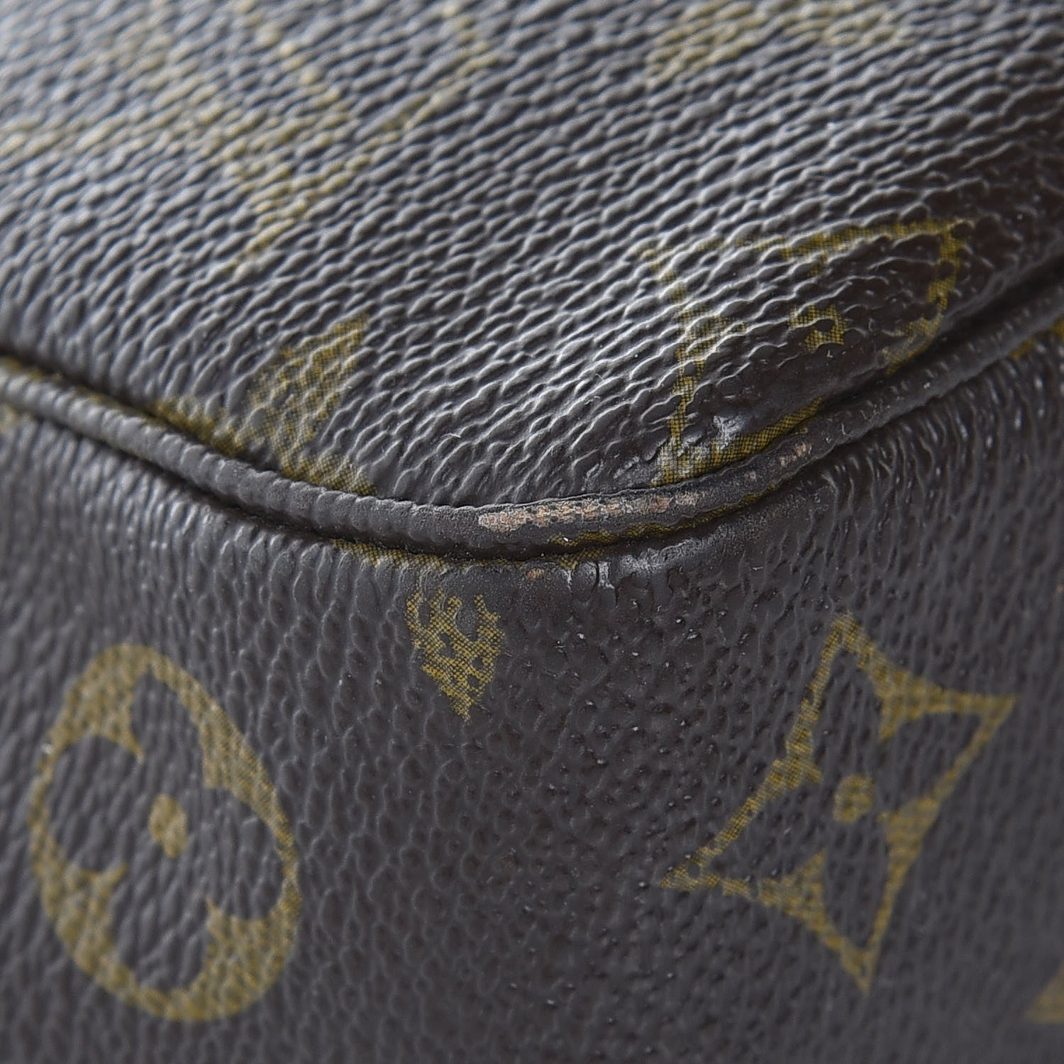 Louis Vuitton Monogram Trousse Toilette 28 13 of 14