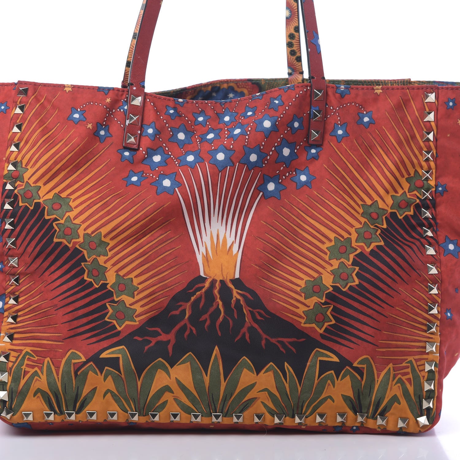 Valentino Garavani Canvas Enchanted Wonderland Medium Rockstud Reversible Tote Rosso 10 of 15