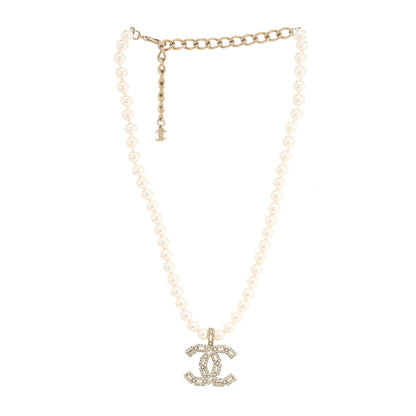 Chanel Crystal Baguette Pearl CC Necklace Gold 2 of 3