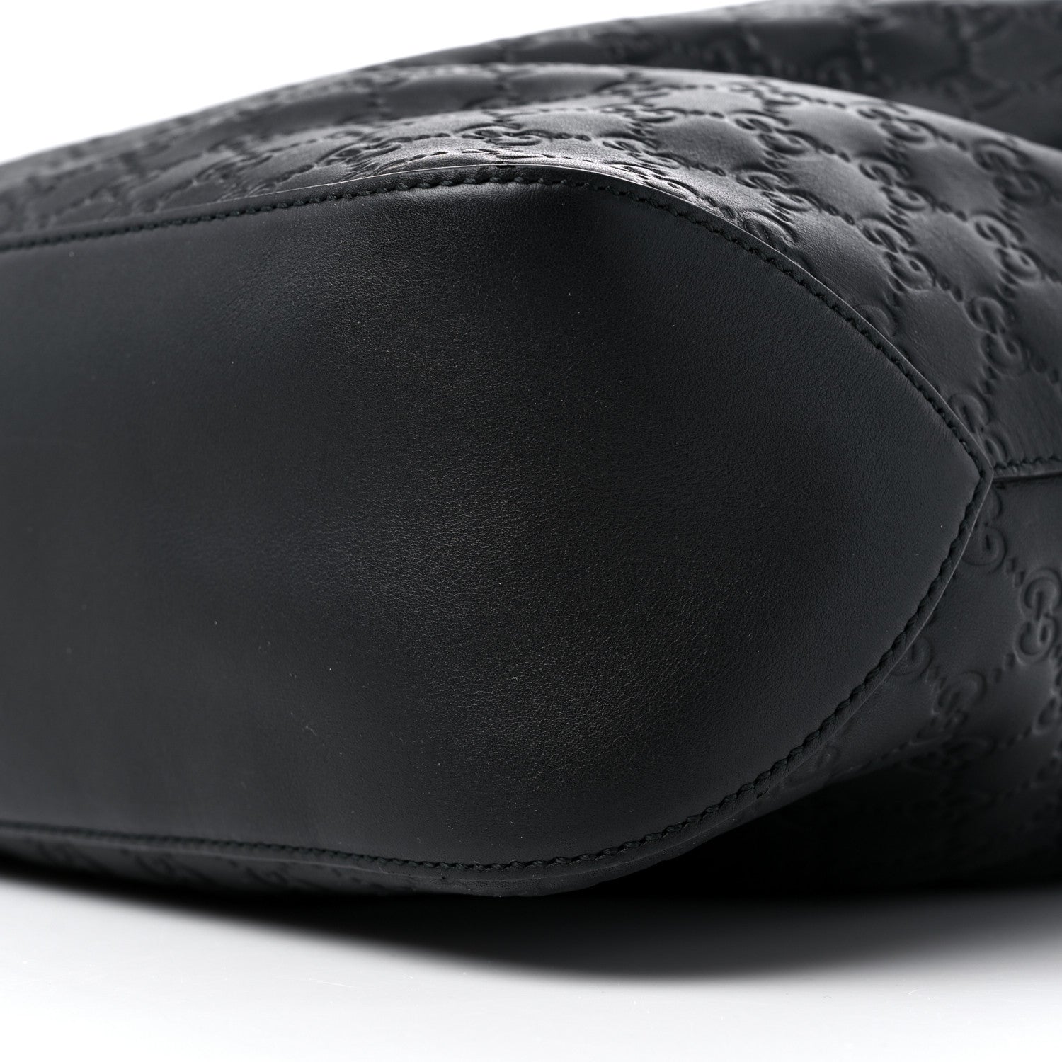 Gucci Guccissima Signature Large Linea A Hobo Black 9 of 10