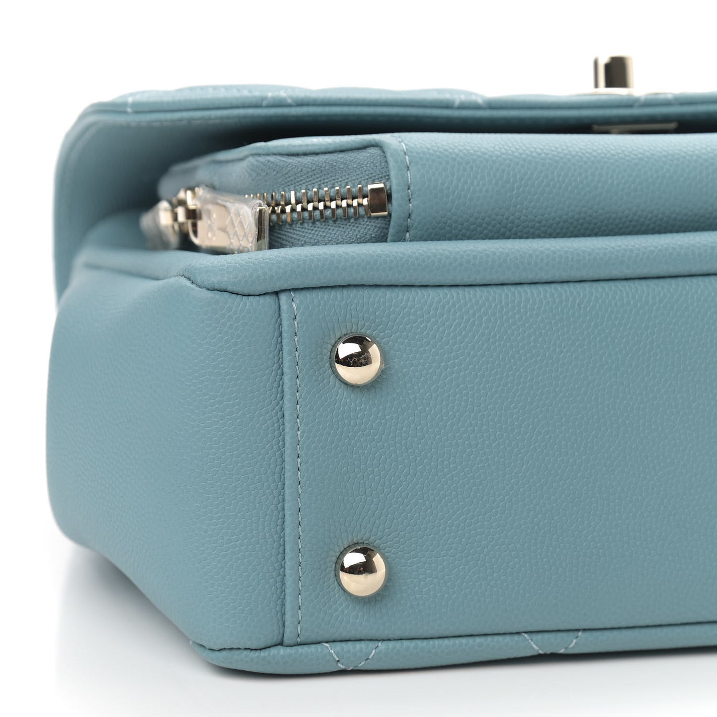 Caviar Quilted Medium Business Affinity Flap Blue