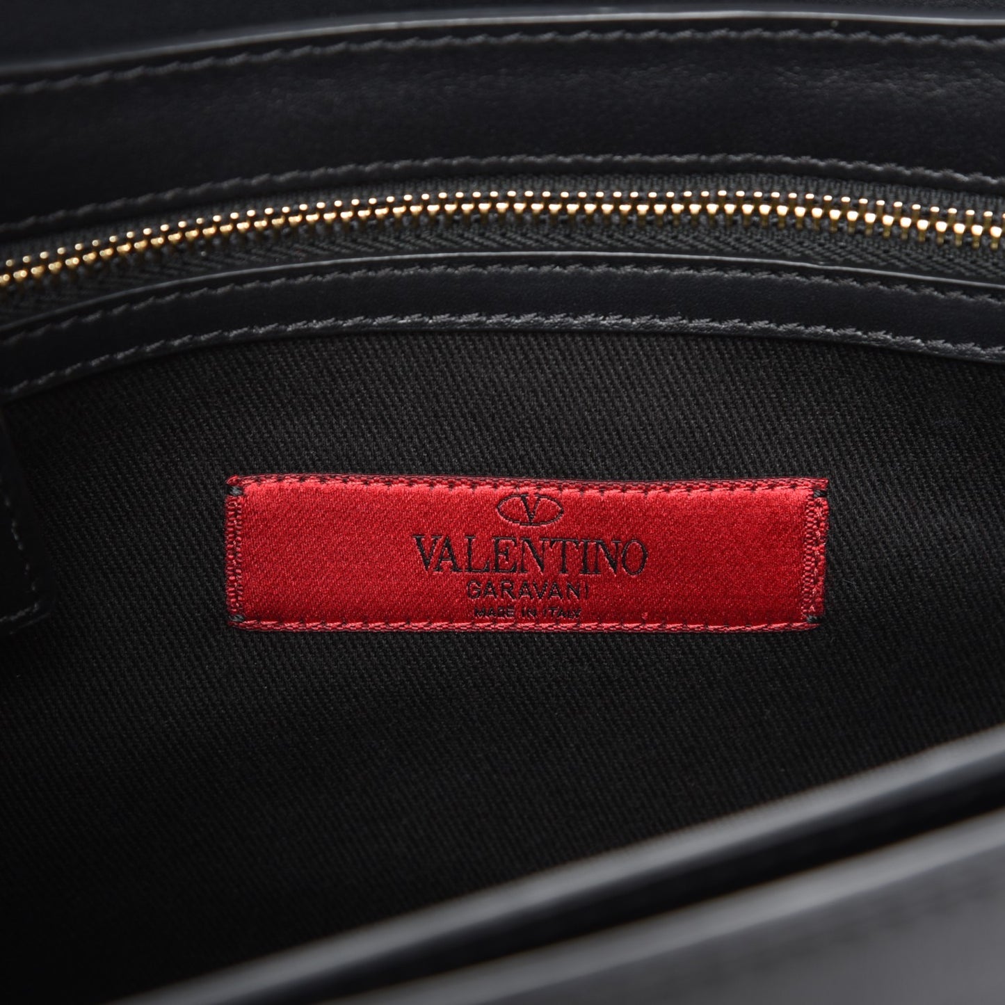 Vitello Medium Rockstud Flap Saddle Bag Black
