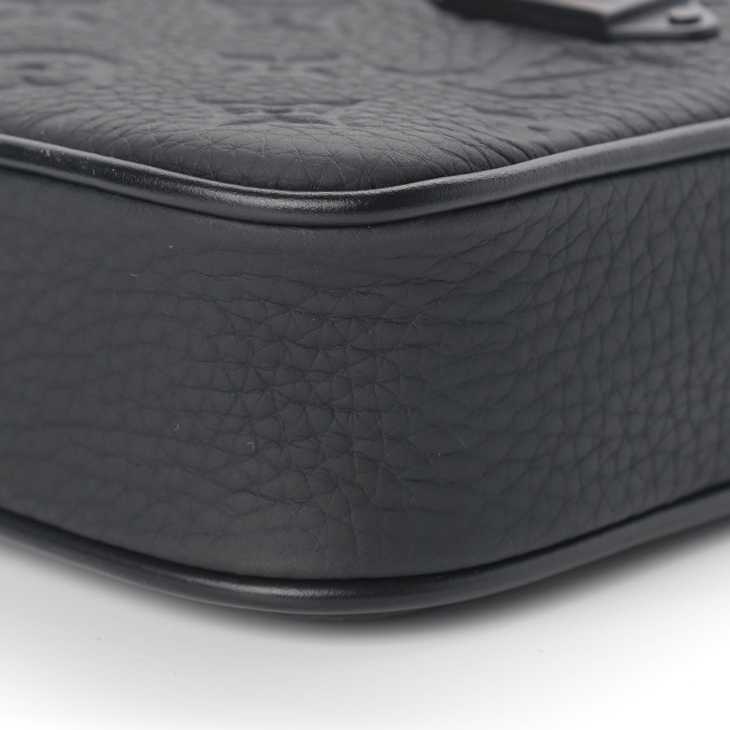 Taurillon Monogram Uniformes Solar Ray Soft Pochette Volga Belt Bag Black