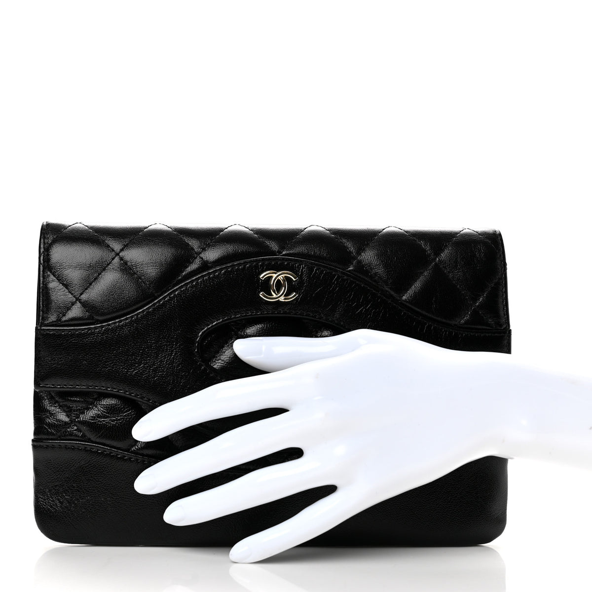Shiny Lambskin Quilted 31 Clutch Black