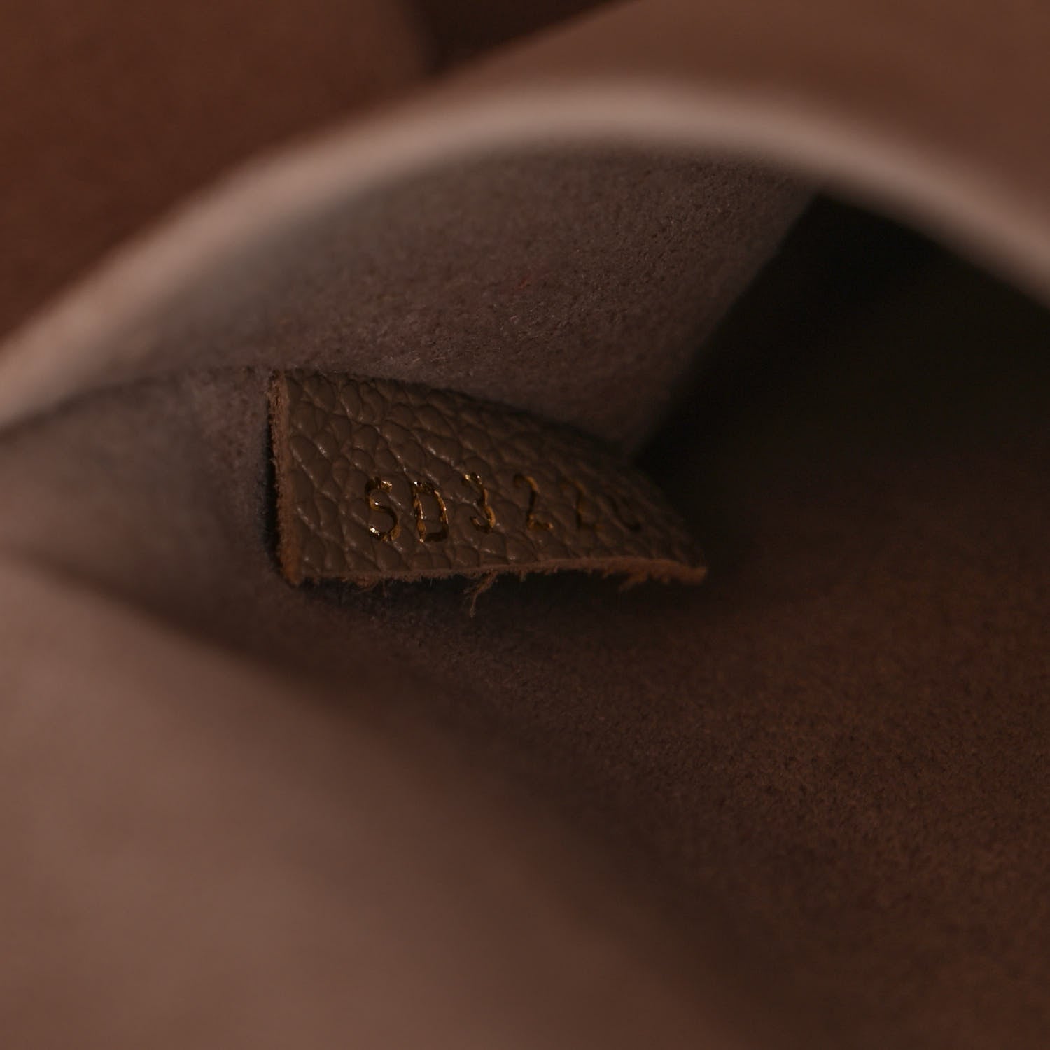 Louis Vuitton Empreinte Maida Hobo Tourterelle 7 of 13