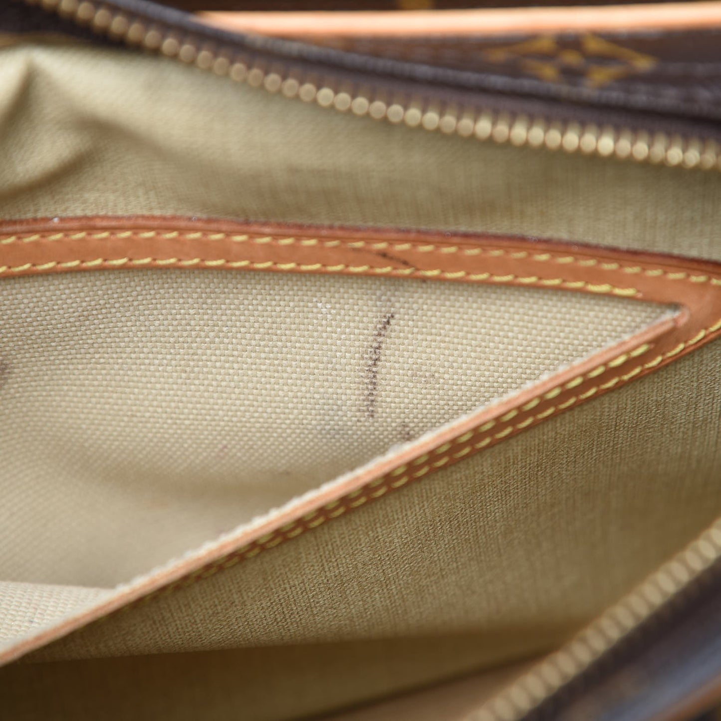 Monogram Reporter PM