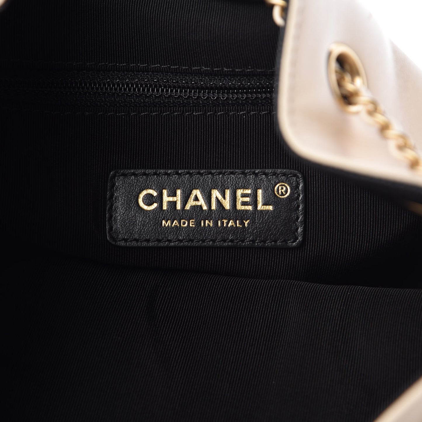 Lambskin Caviar Lovely Chains Drawstring Bag Beige Black