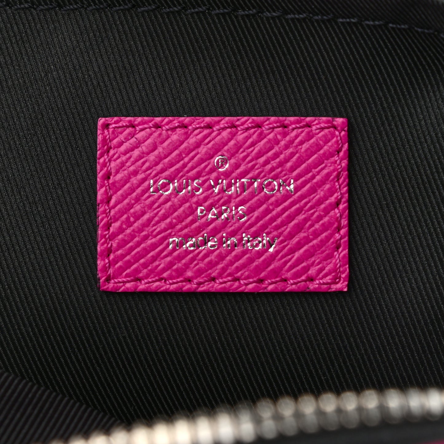Taigarama Outdoor Messenger Fuchsia