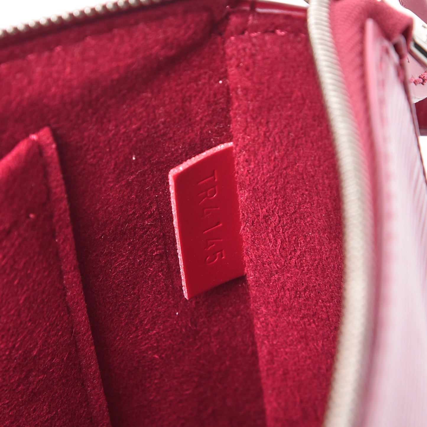 Epi Pochette Accessories NM Fuchsia