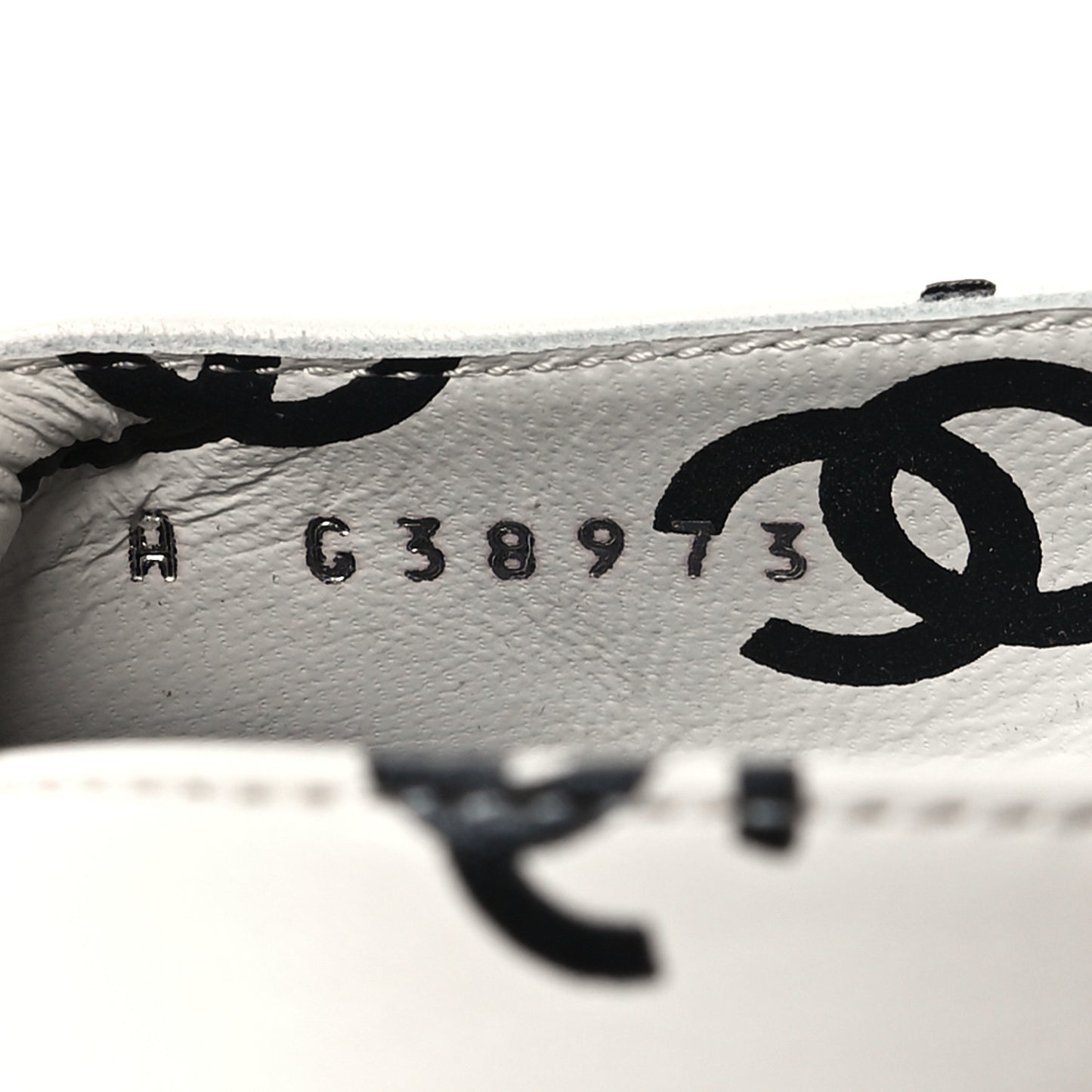 Printed Lambskin CC Sandals 41 White Black