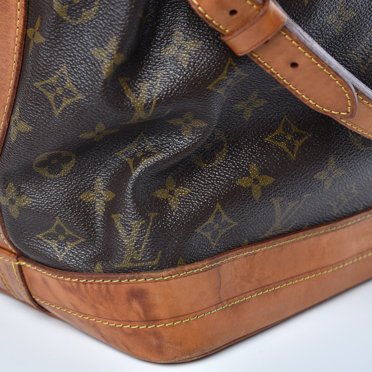 Monogram Noe