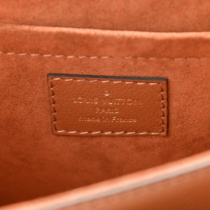Louis Vuitton Grained Calfskin Lockme Tender Chataigne 5 of 8