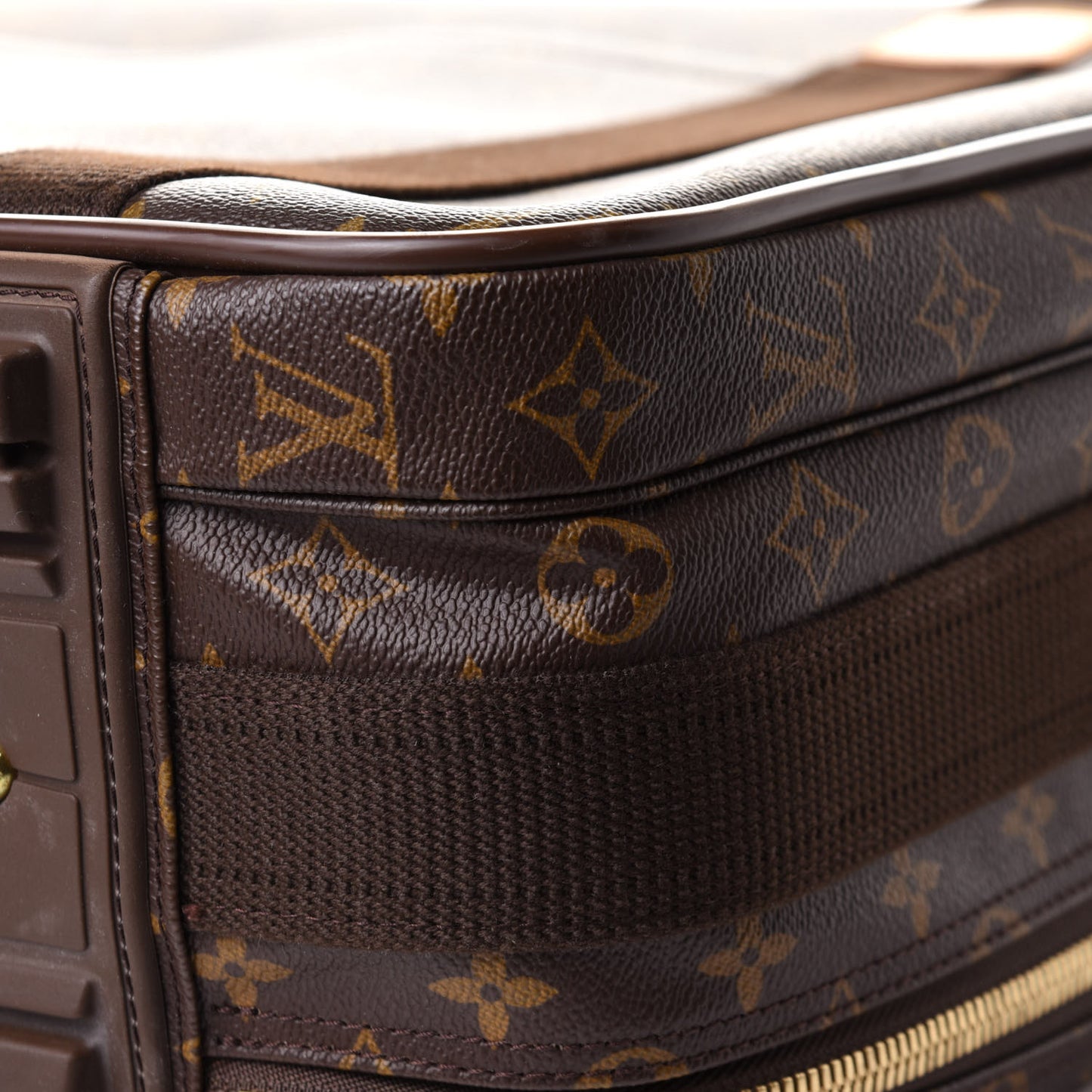 Monogram Satellite 53