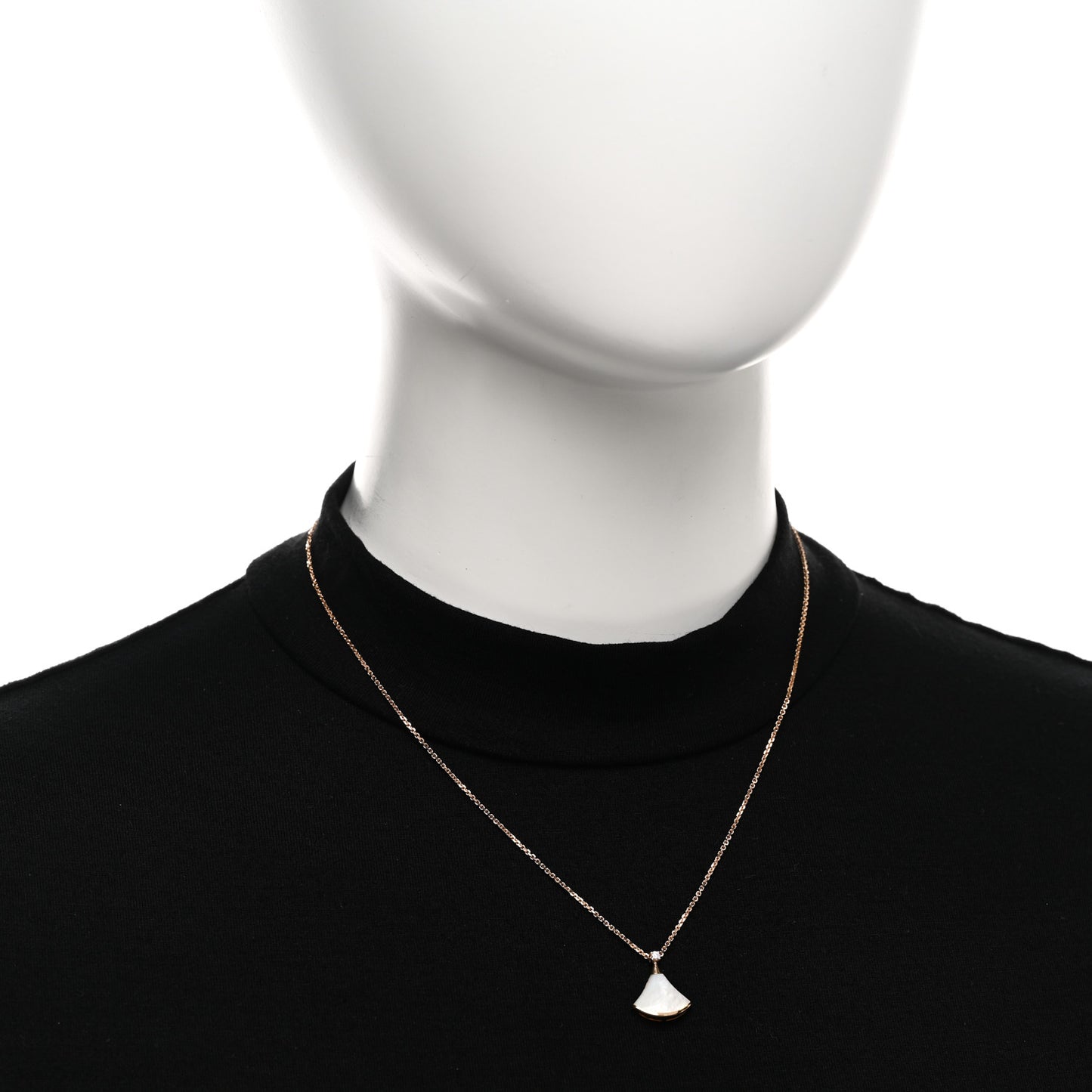 18K Rose Gold Diamond Mother of Pearl Small Divas' Dream Pendant Necklace