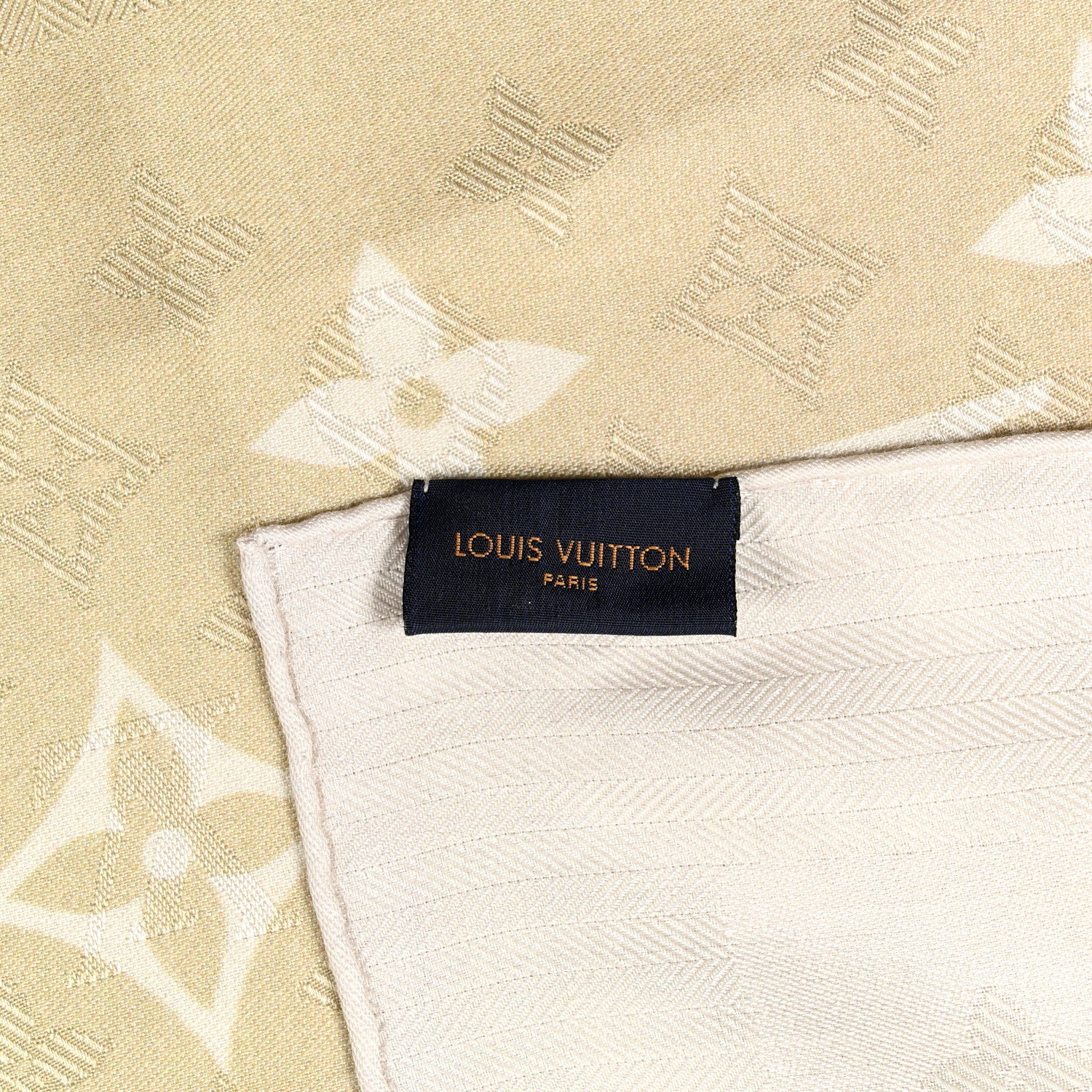 Louis Vuitton Silk Wool Monogram Spring Escape Gradient Evermore Shawl Kaki 3 of 3