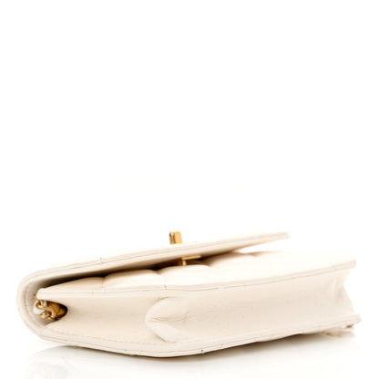 Chanel Lambskin Quilted Pearl Crush Clutch With Chain White 4 of 13