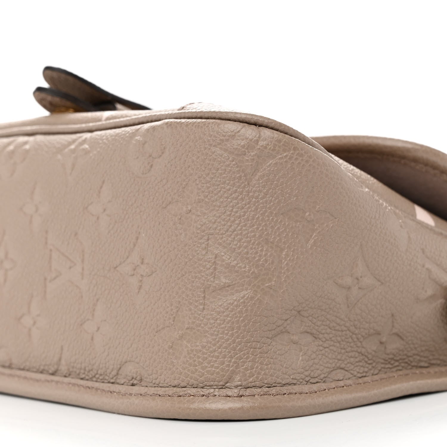 Louis Vuitton Empreinte Monogram Giant Diane Tourterelle Creme 9 of 10