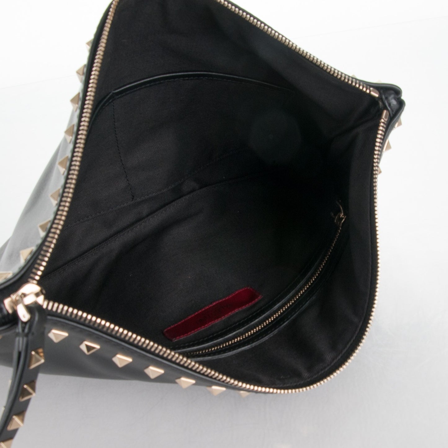 Vitello Large Rockstud Zip Wristlet Pouch Black