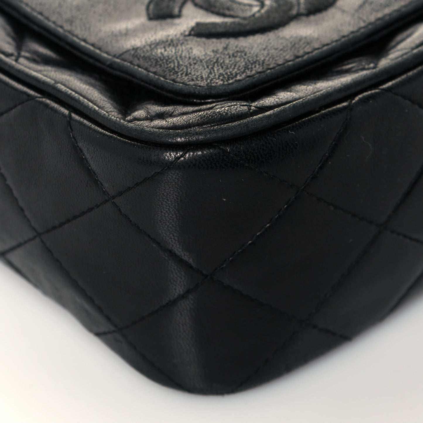 Lambskin Quilted Tassel Camera Case Black