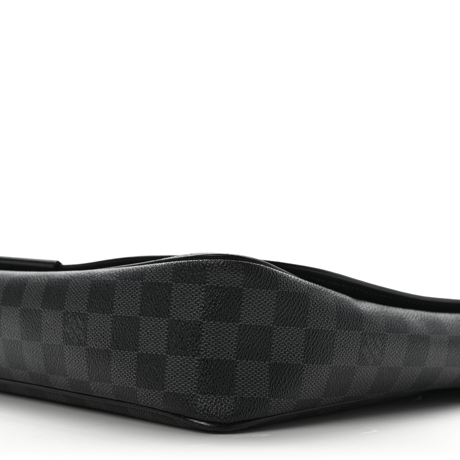 Louis Vuitton Damier Graphite Daniel MM 6 of 11