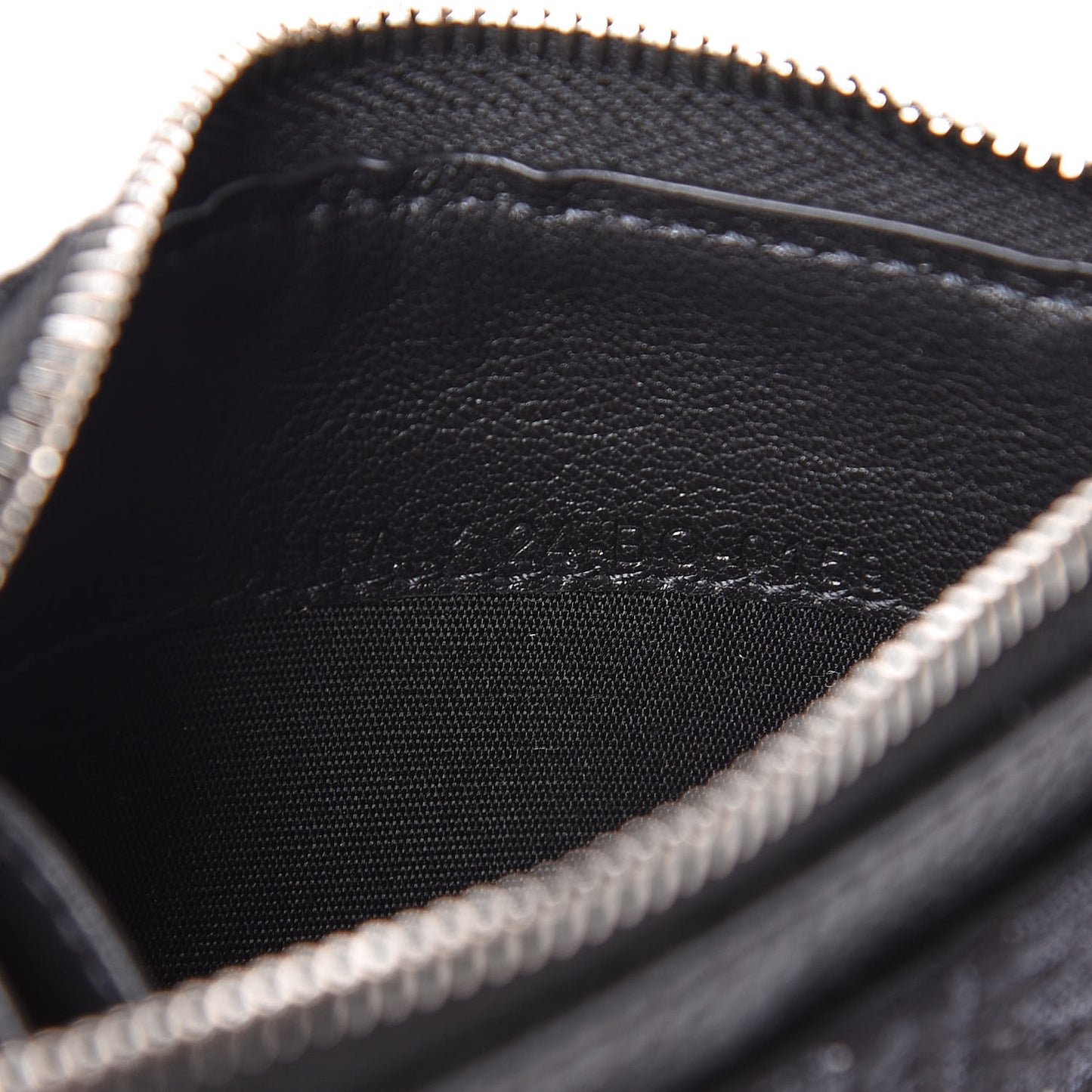 Oblique Zipped Card Holder Black