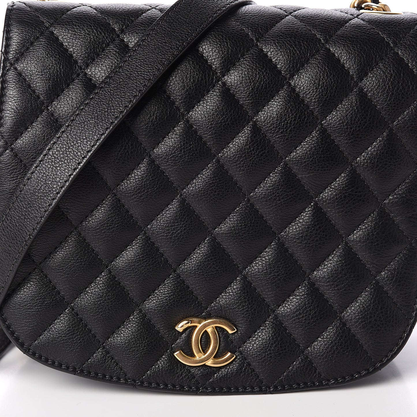 Grained Calfskin Quilted Messenger Flap Black
